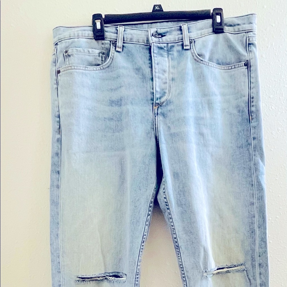 Rag & Bone
Men's Fit 2 Medium-Wash Slim-Fit Jeans